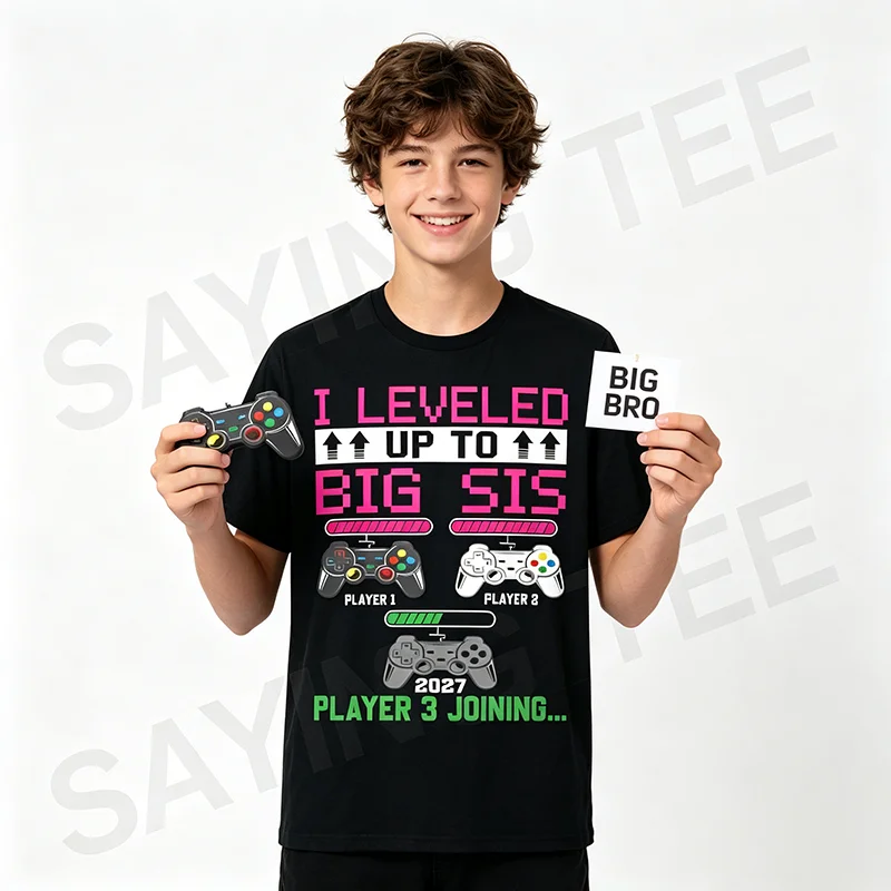 Leveled Up To Big Sister Again 2027 T-Shirt mit Aufschrift „Promoted To Big Sister“, Y2k Game Controller Gamer Saying Tee, Schwangerschaftsankündigung – Detail 6