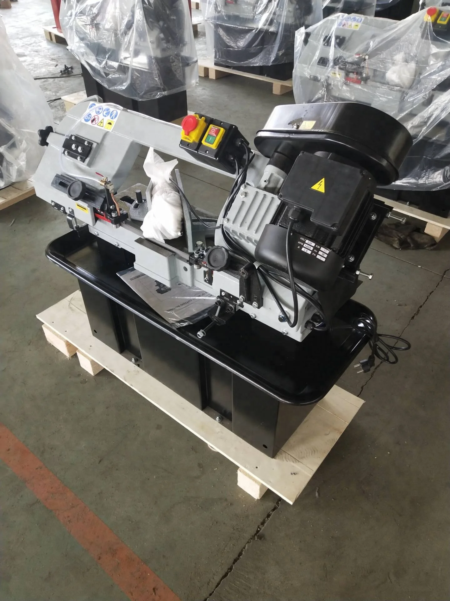 

Горячий продавать 2026 — ручная ленточная пила для резки тяжелого металла BS-712N