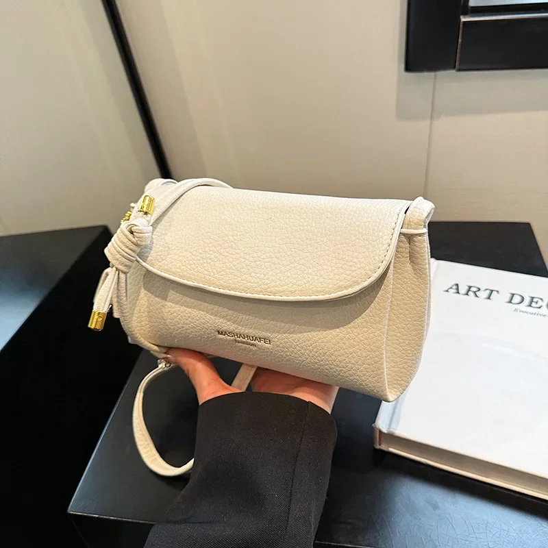 Women's Versatile Premium Shoulder Slant Shoulder Bag Trendy Fashion Small Square Bag Multi-compartment Mobile Phone Women's Bag