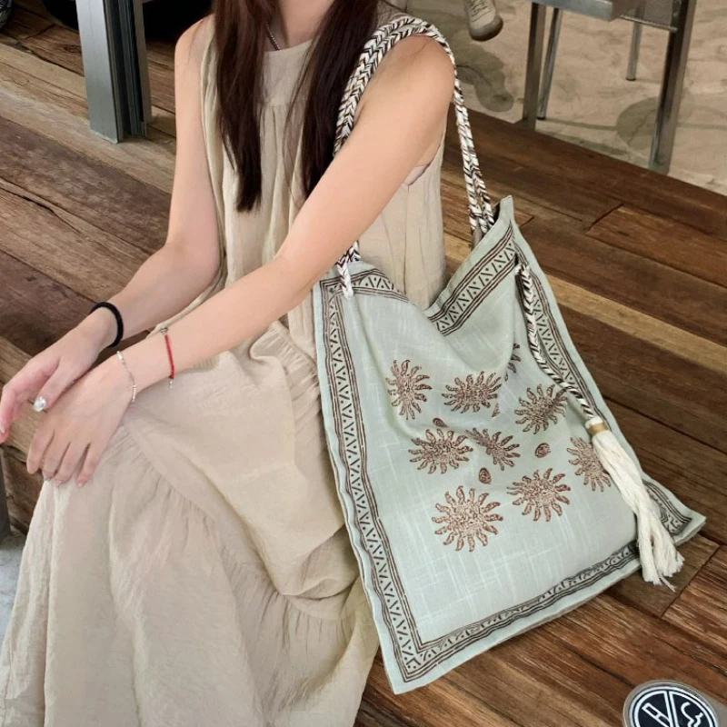 

Designer Style Bohemian Linen Bag With Braided Handle Ethnic Floral Embroidered Tote Bag Women Crossbody Shopper Bag With Tassel