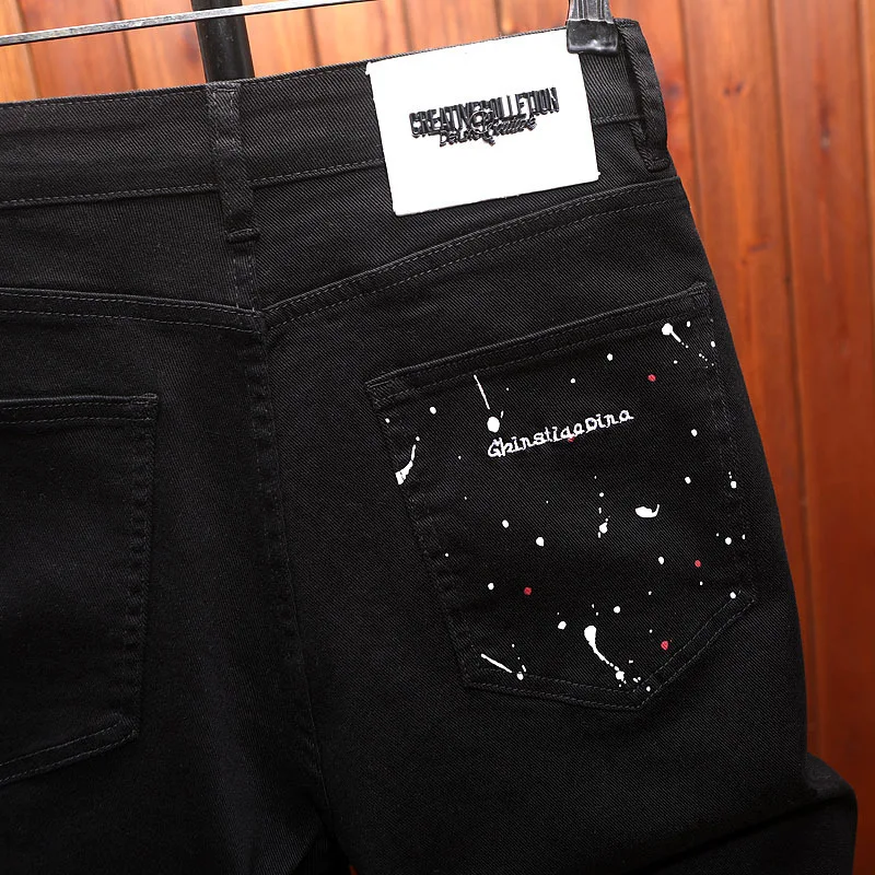 Pure black denim shorts for men, slim fit, summer fashion, printed, trendy, elastic and casual five part horse pants