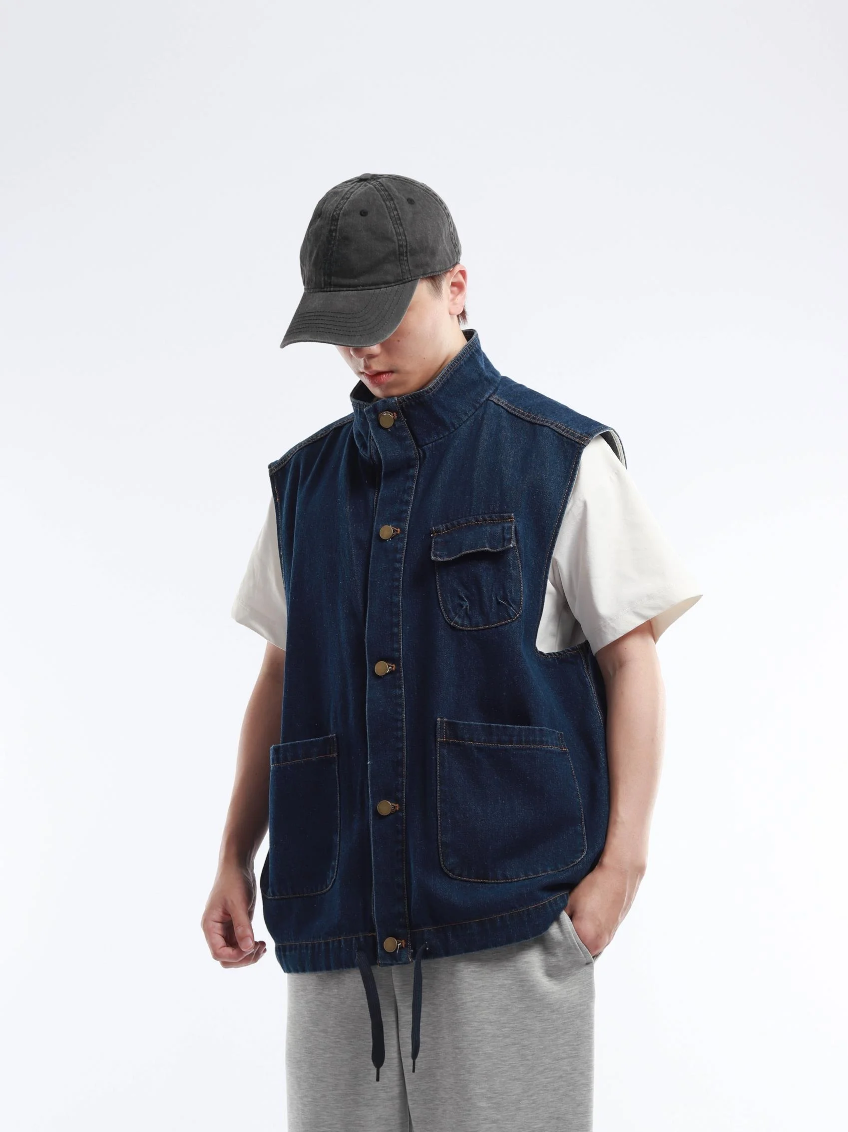 Fall 2026 Men's Loose Fit Denim Windproof Stand Collar Vest Jacket Sleeveless Cityboy Style Warm Breathable Online Exclusive