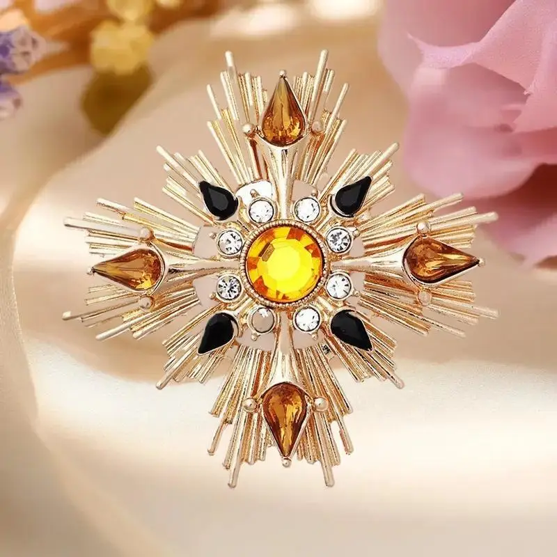 القرون الوسطى خمر الغربية العتيقة بروش الصليب خمر ضوء النجوم كريستال دبوس المرأة معطف الملابس والمجوهرات والاكسسوارات الهدايا