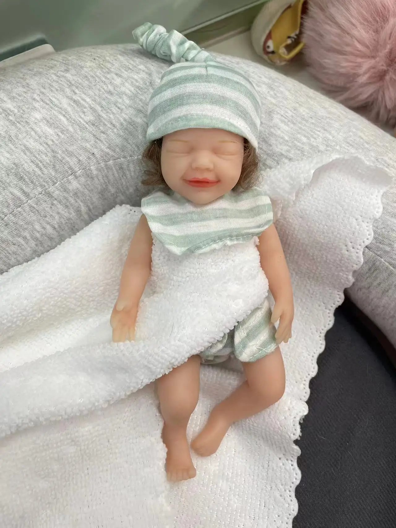 7Inch Reborn Baby Full Body Silicone  April/ Hayley/ Twin A/Lucas Dolls Reborn Doll Very Soft to Touch Anti-Stress Doll Toys