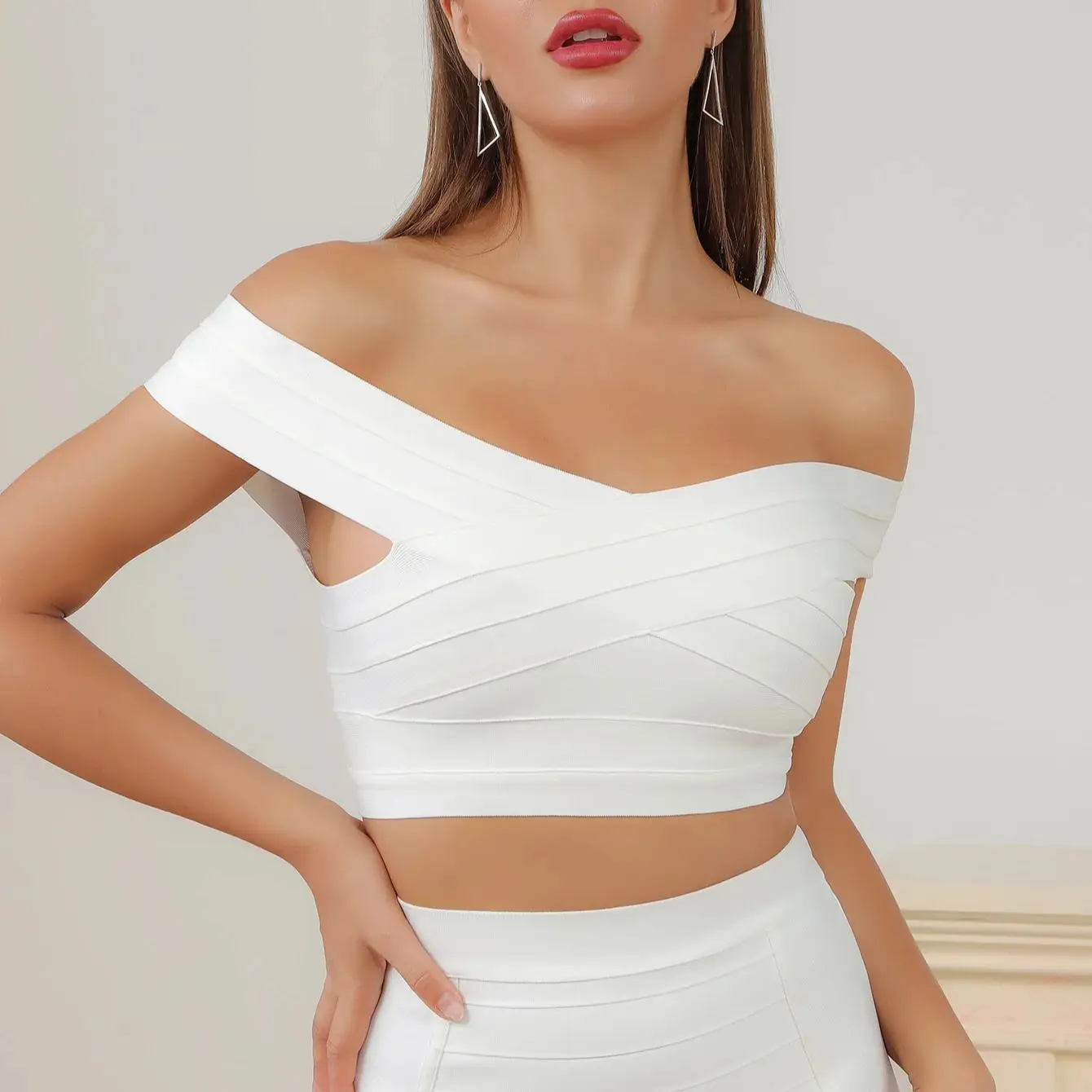 

HQBORY Fashion Vintage Quality Bandage White Crop Tops Women Party Off Shoulder Criss Cross Backless Camis Maxi Super Mini Vest