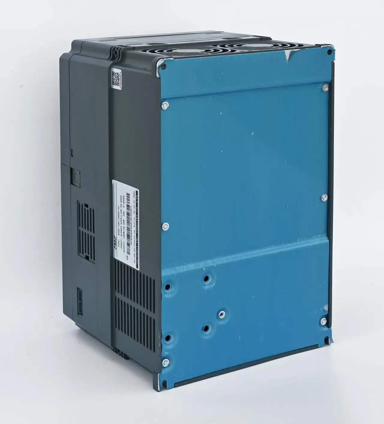 โมดูลแสดงผล VFD สำหรับคอมเพรสเซอร์โมดูลแสดงผล VFD 380V เฟสเดียวถึงสามเฟส5.5KW ผู้ผลิตในจีน