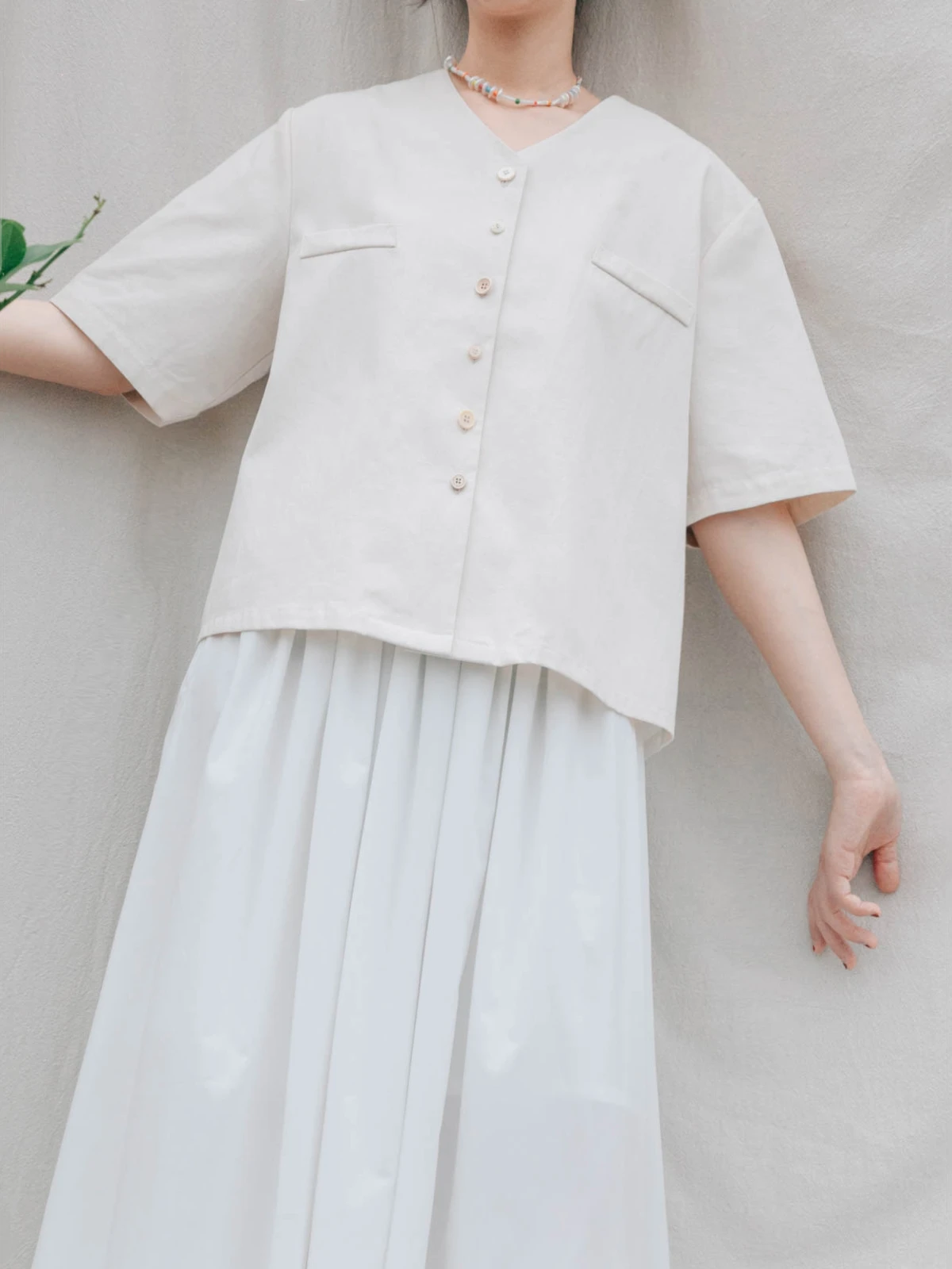 

Summer Cotton irt Button Splicing Oversized Jaet Sle V-Ne ort Sve Pure Color Busin Casual Faion Women's Top