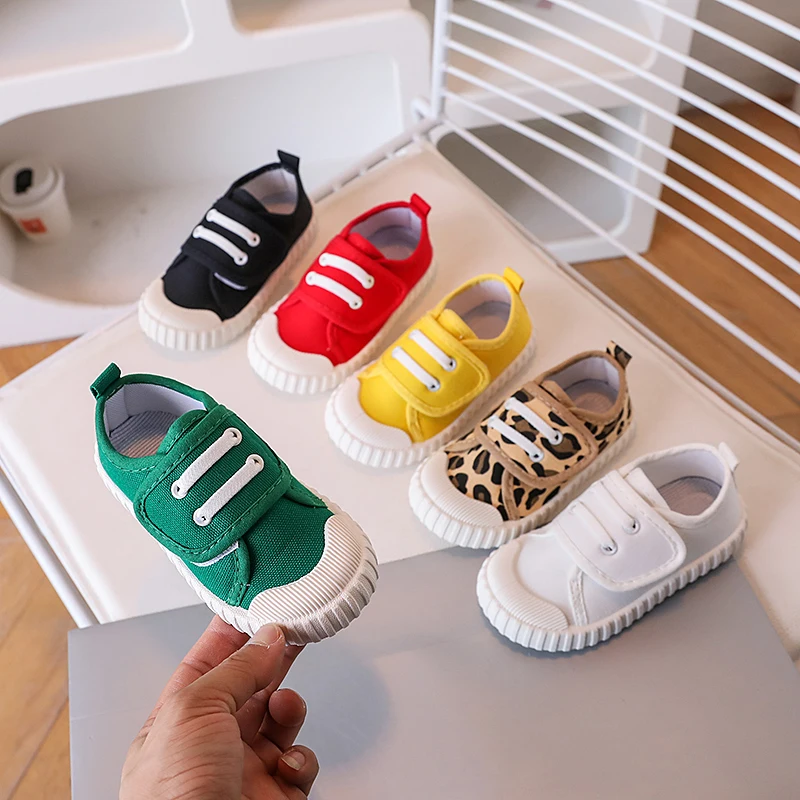 Children's Candy-colored Leisure Non-slip Comfortable Canvas Shoes 2026 Spring and Autumn New Beige Design Girls' Sports Shoes