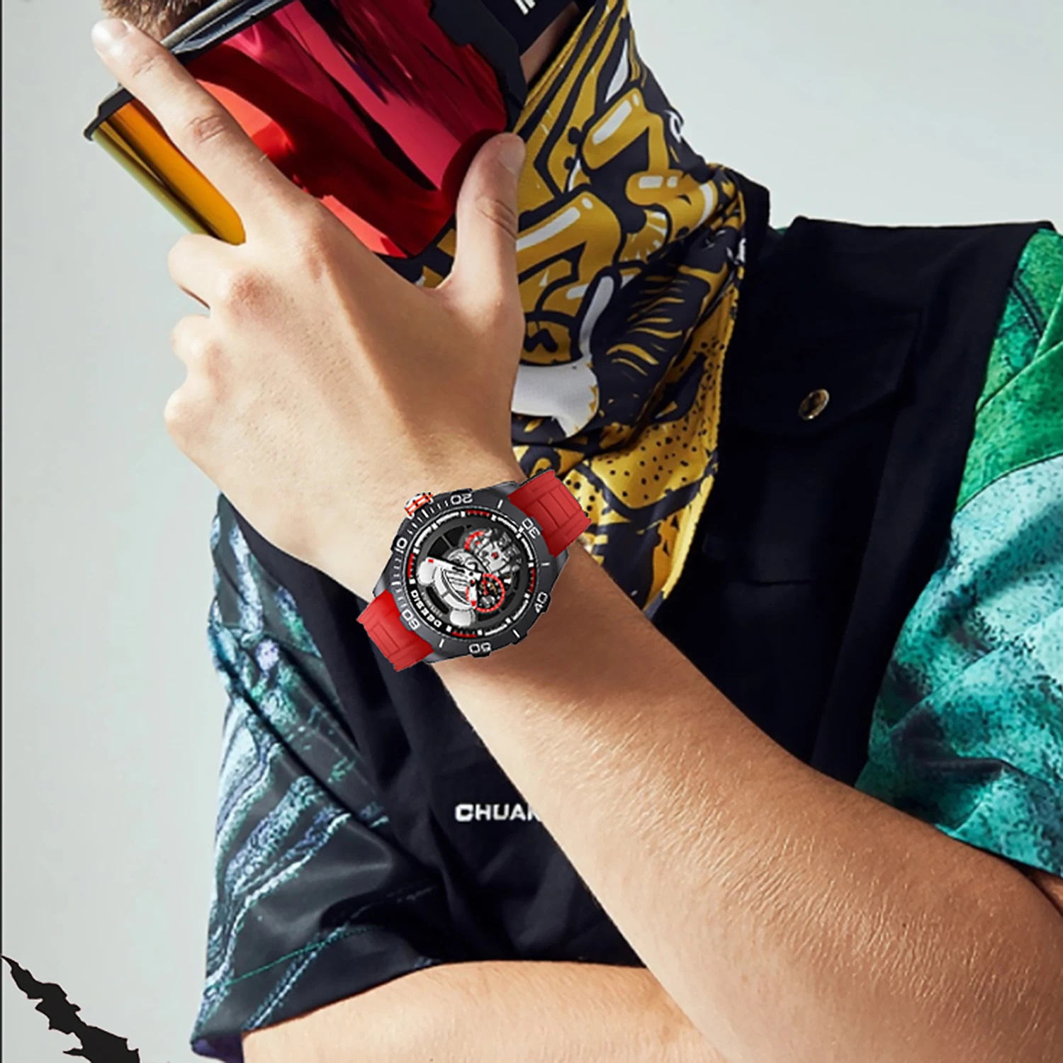 Deesio Men's Automatic Watch Carbon Fiber,Silicone Strap Water Resistant  Reloj Automatico Hombre de Carbono Correa Silicone