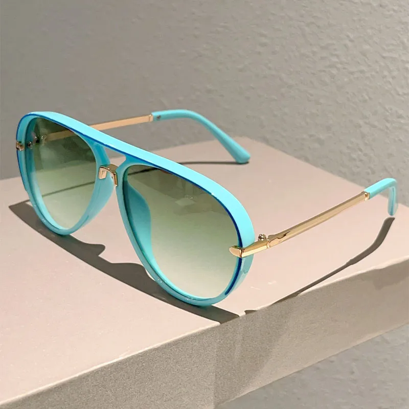 KAMMPT Vintage Pilot Zonnebril Mannen 2025, Nieuwe Mode Multi-color Gradient Shades Vrouwen Trendy Casual Outdoor Decor Zonnebril