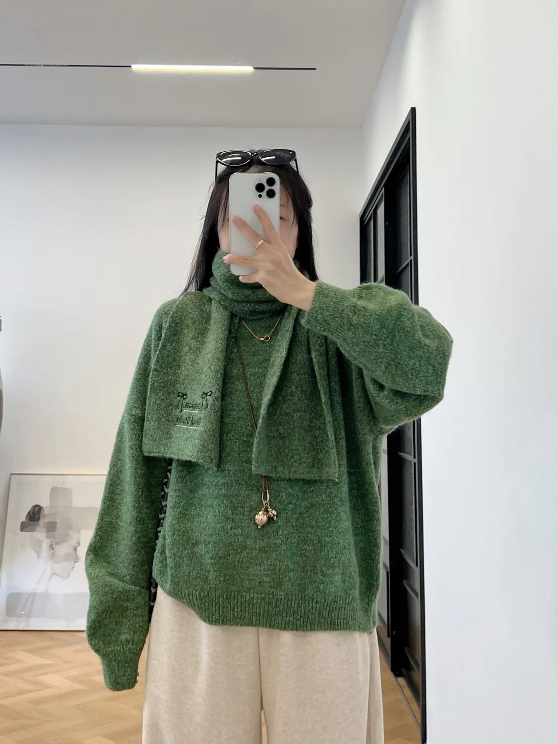 

Oversize Color round Ne Sweater Women's Autumn Winter Loose Cloud Yarn Scarf Sweater Two Piece Set Comfortable Warm