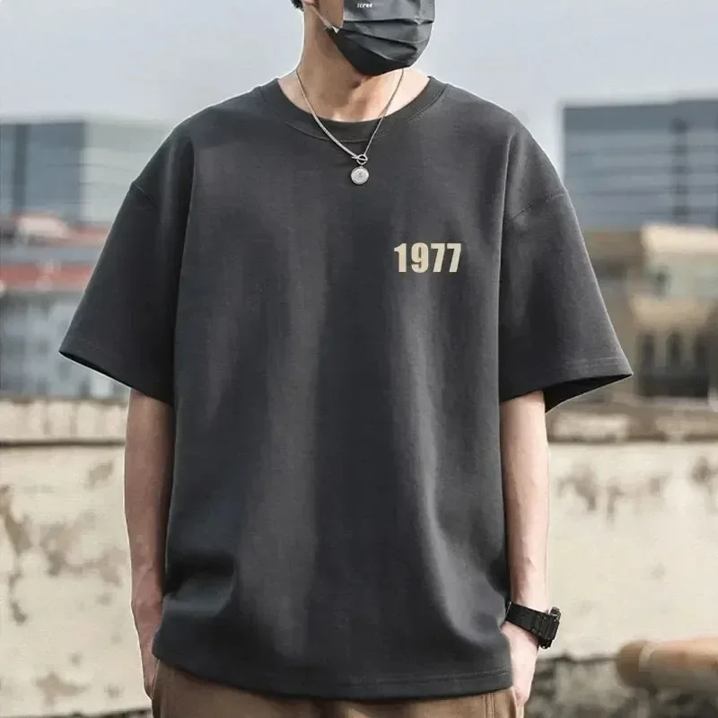 2024 New 1977 Letter Print Men T Shirt Brand Essentials Short Sleeve Summer Casual Women T-shirt Fashion Cotton Oversized Tees