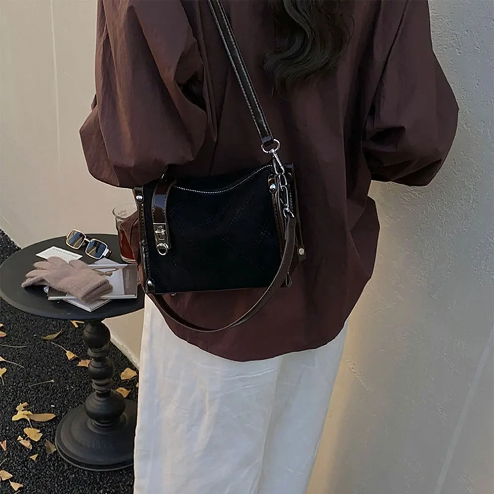 Bolsa retrô elegante, bolsa de ombro acolchoada com grade, bolsa quadrada pequena casual e simples para mulheres