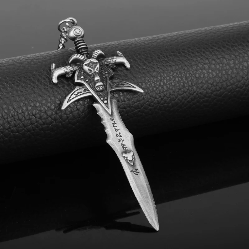 dongsheng WOW Game World of WarCrafts Keychain The Lich King Frostmourne Sword Weapon Dagger Metal Figures Keychain Key Ring