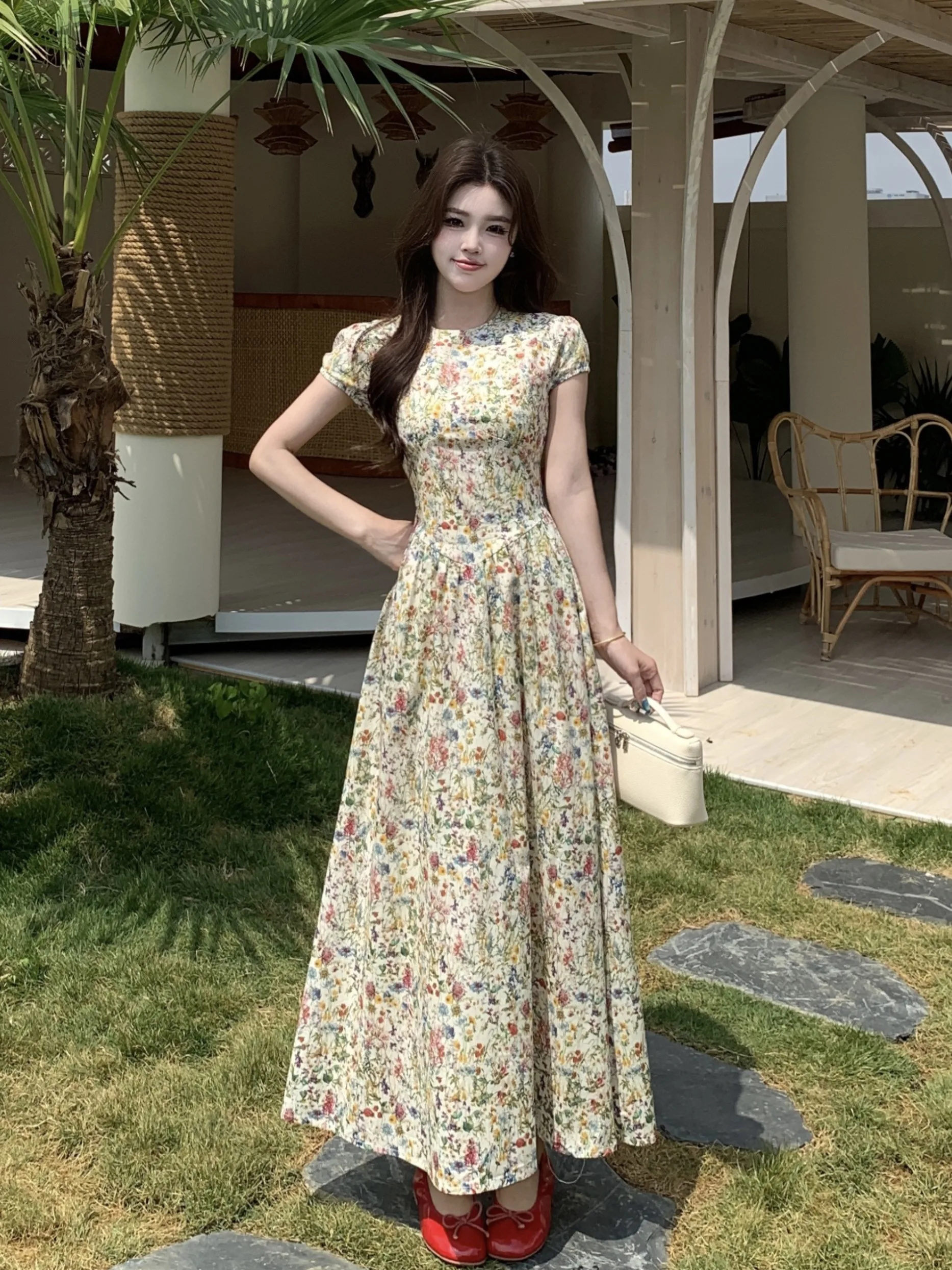 

Новое летнее женское платье больших размеров с цветочным принтом, круглым вырезом, коротким рукавом, А-силуэта, с завышенной талией, скрывающее живот, длинное