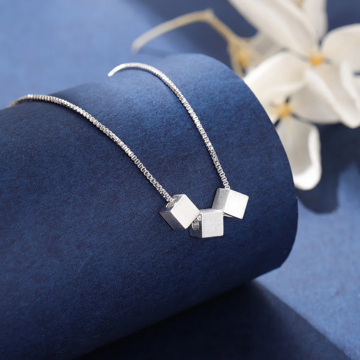 Fashion Three-dimensional Three Block Brushed Geometric 925 Sterling Silver Jewelry Simple Personalized Necklaces  XL144
