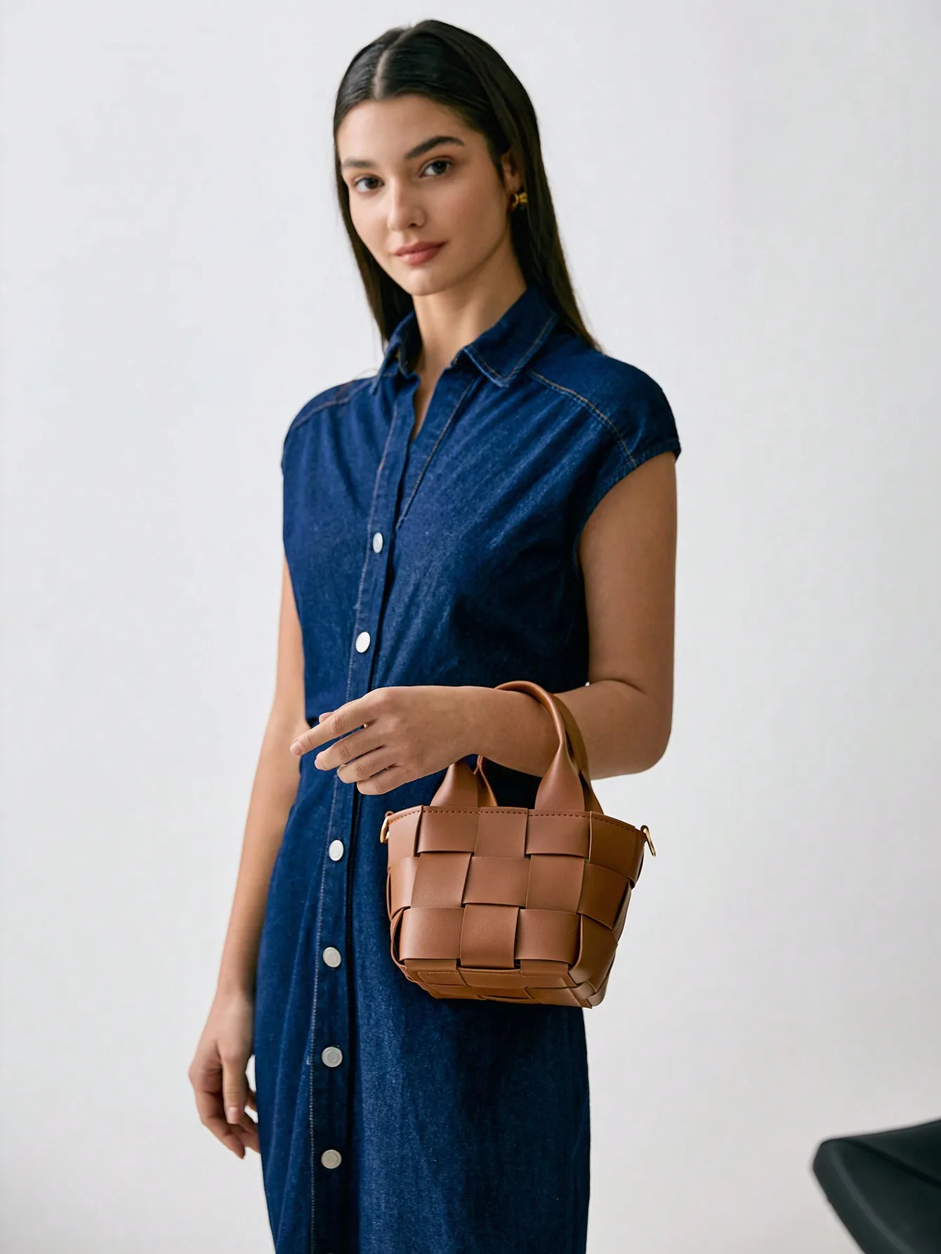 Modische, minimalistische, karierte Bucket Bag, leicht, mit verstellbarem Riemen, Damen-Handtasche mit Tragegriff für Urlaub, Reisen und den Alltag – Detail 9