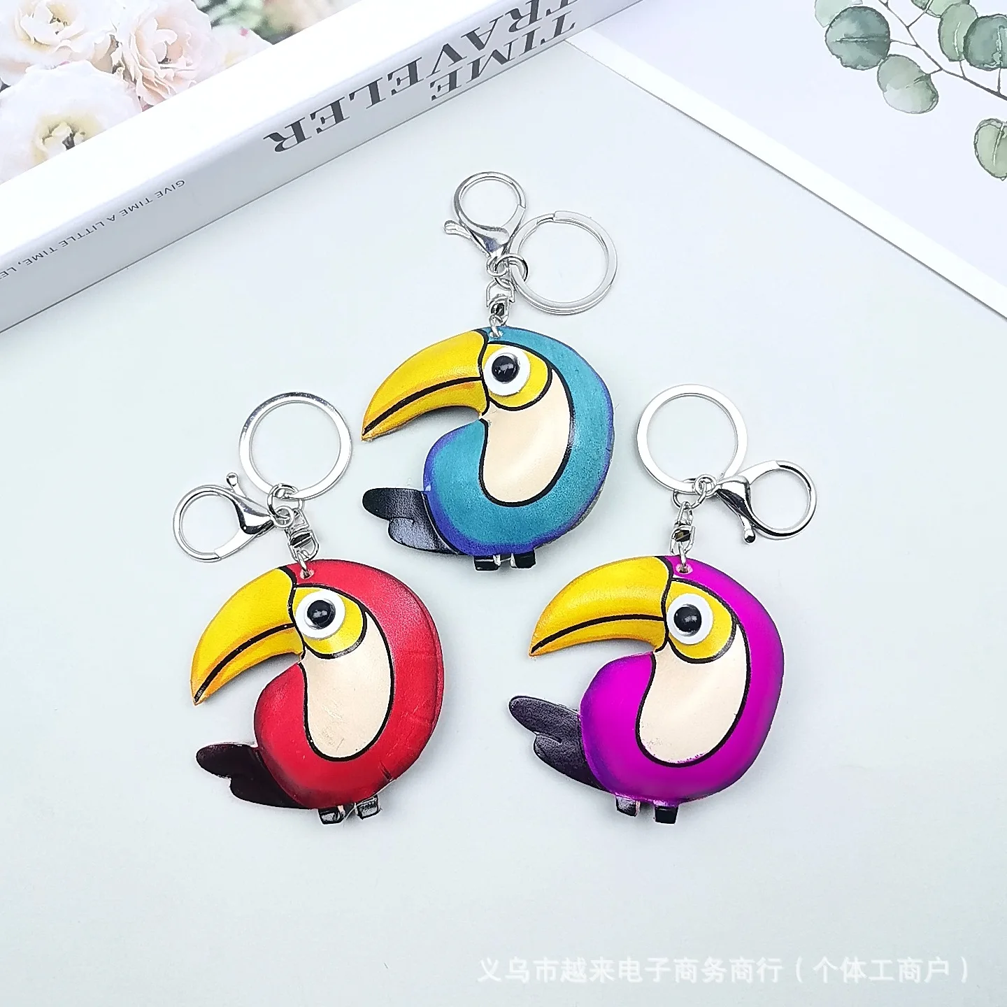 keychain parrot with hanging string - cute cartoon accessory for bags, suitable as a birthday gift.