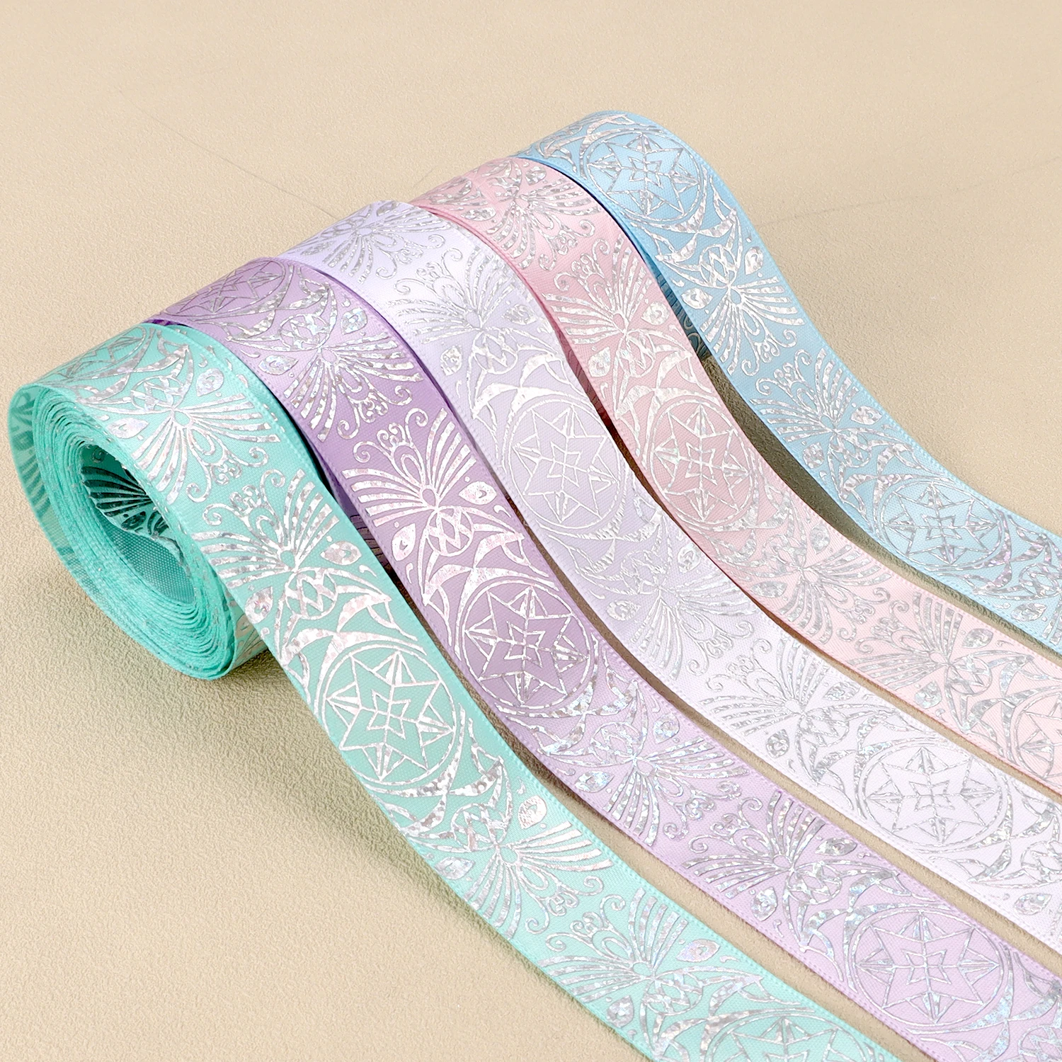 5 Yard 25 mm heißes silbernes Magic-Array-Band, verwendet für Geschenkverpackungen und Urlaubsdekorationen, modisch und elegant