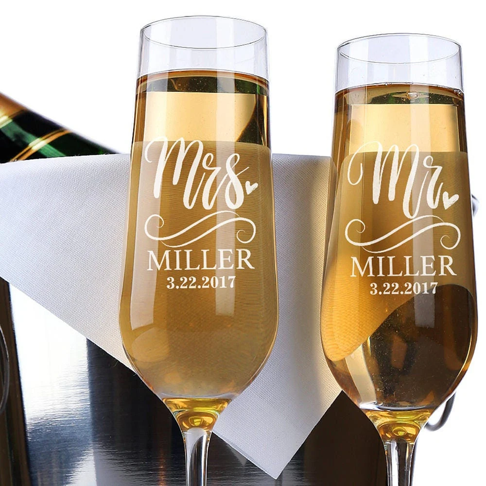 Set di 2 bicchieri personalizzati per la festa nuziale Mr and Mrs Champagne Flute personalizzati per la sposa e lo sposo regalo unico