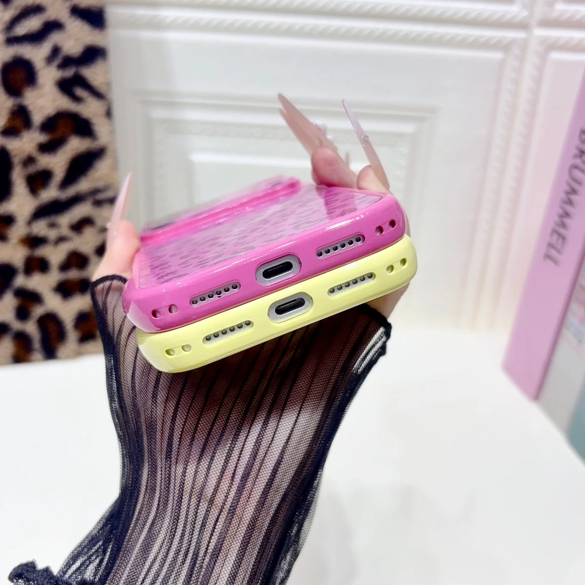 Luxury Glitter Love Heart Leopard Print Texture Phone Case For iPhone 17 16 15 14 13 Pro Max Camera Lens Protect Shockproof Cove view 5