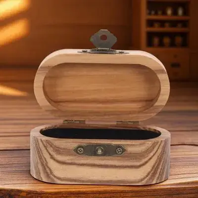 

Retro Guitar Pick Storage Box for 5 Picks Smooth Wood Light Brown Case ganizer Acoustic Electric Guitars Accessories Music
