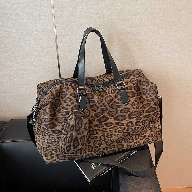 

Женская замшевая сумка с леопардовым принтом, дизайнерская сумка для мамы и дочки, большая вместительная дорожная сумка, повседневная сумка через плечо 2026