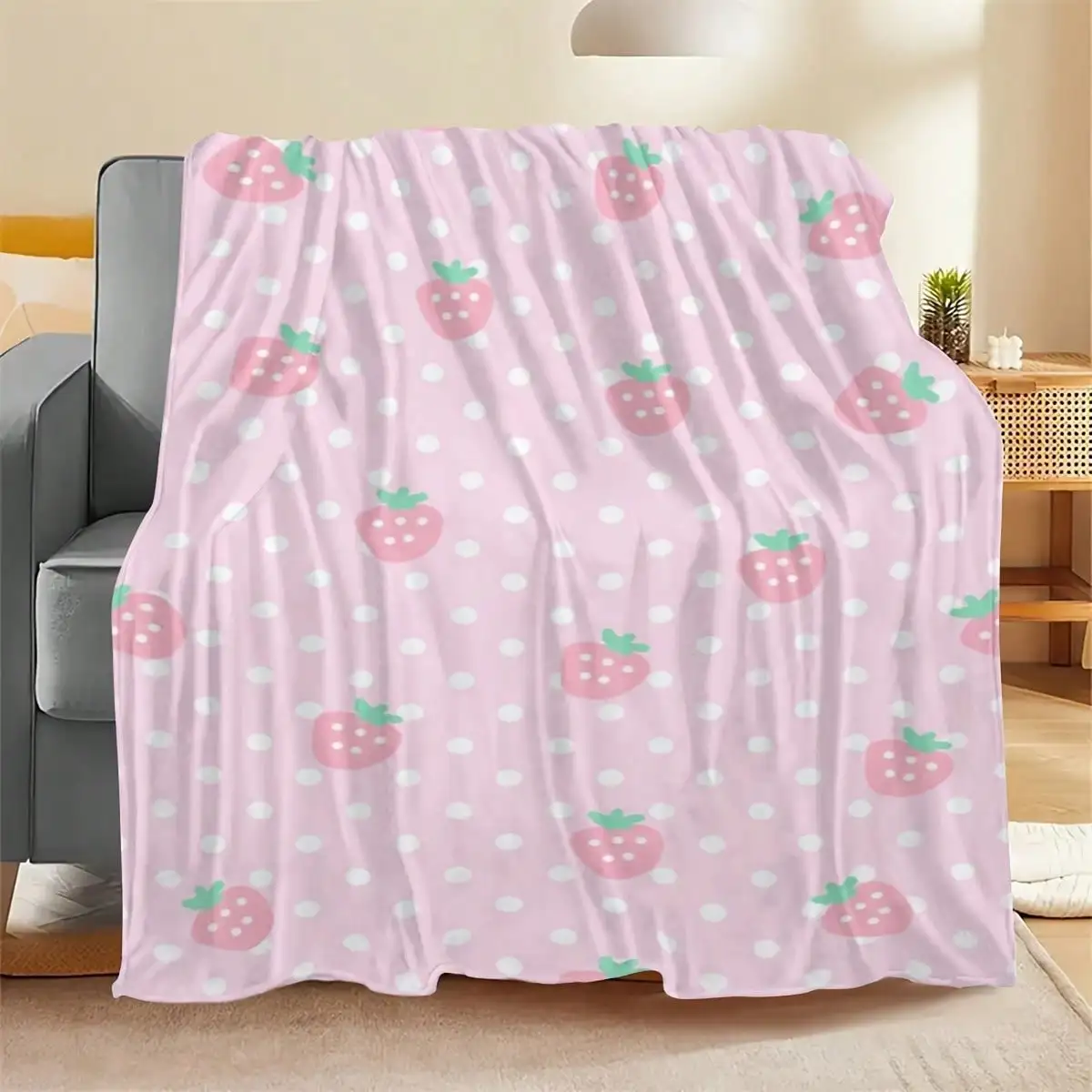 Delicate Strawberry Bow Tie Flannel Blankets & Throws Sofa Towel Soft Comfortable Throws Blankets Birthday Gifts Family Holiday Daily Couple Party Anniversary Wedding Souvenir Halloween Christmas Graduation Season Thanksgiving Bed Sofa SF25050975897593146