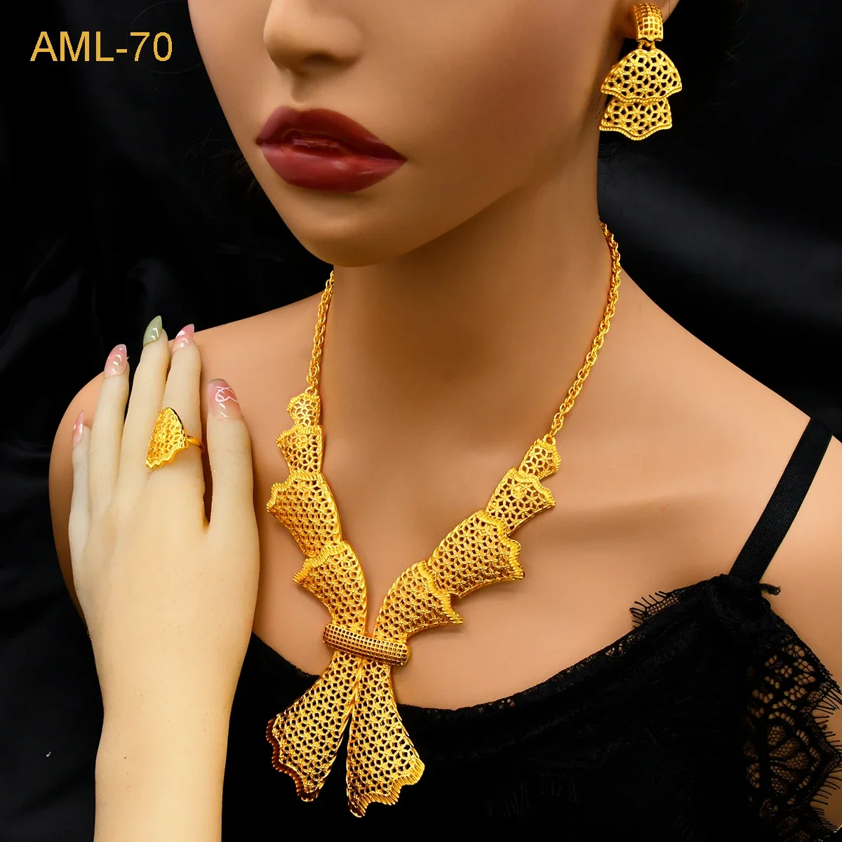 New Dubai 24k Gold Plated Jewelry Sets For Women Indian Wedding Large Necklace Earrings Ring Sets Arabic Bridal Banquet Gifts