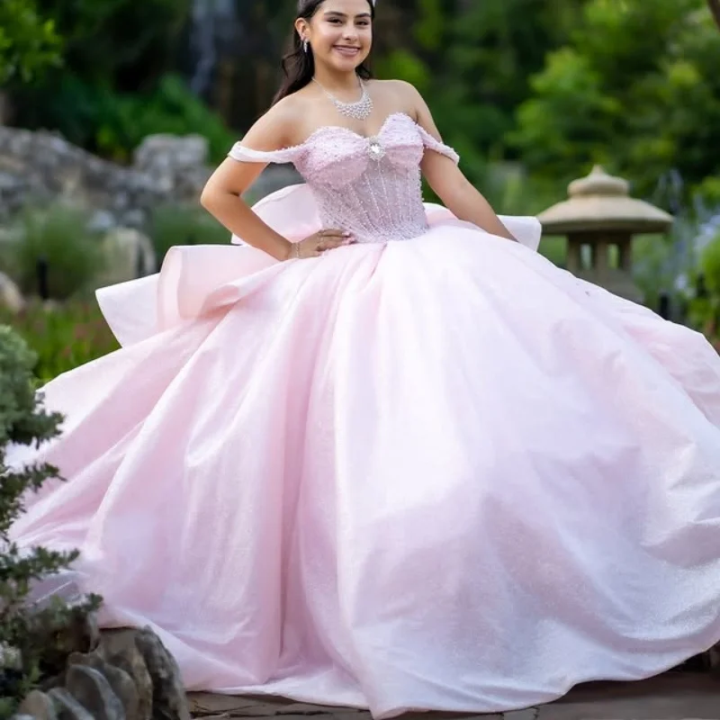 

Customized Shiny Light Pink Quinceanera Dresses Off the Shoulder crystal applique Lace Long tail Bow Vestido 15 Quinceanera