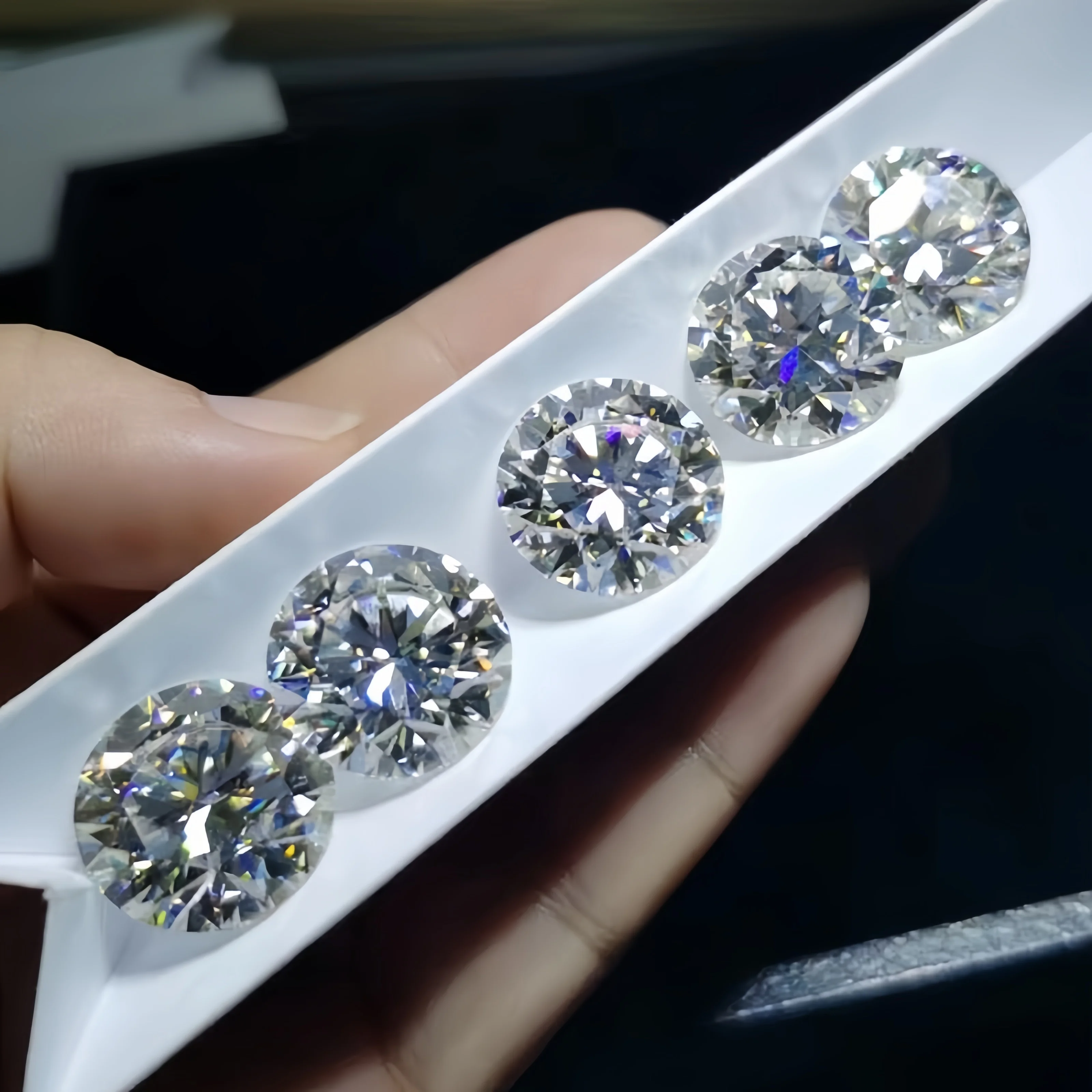 

D VVS1 Round Moissanite Loose Stone 0.1-5.0ct With GRA Certificate Lab Created Gemstone For Jewelry Setting Custom Ring Pendant Making
