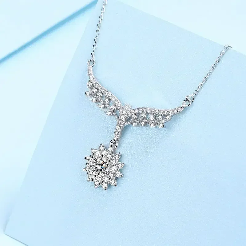 Cut 0.5Ct Moissanite Angel Wing Sunflower Necklace Female, Platinum PT950 Excellent Pendant Necklace for Wedding Engagement Gift