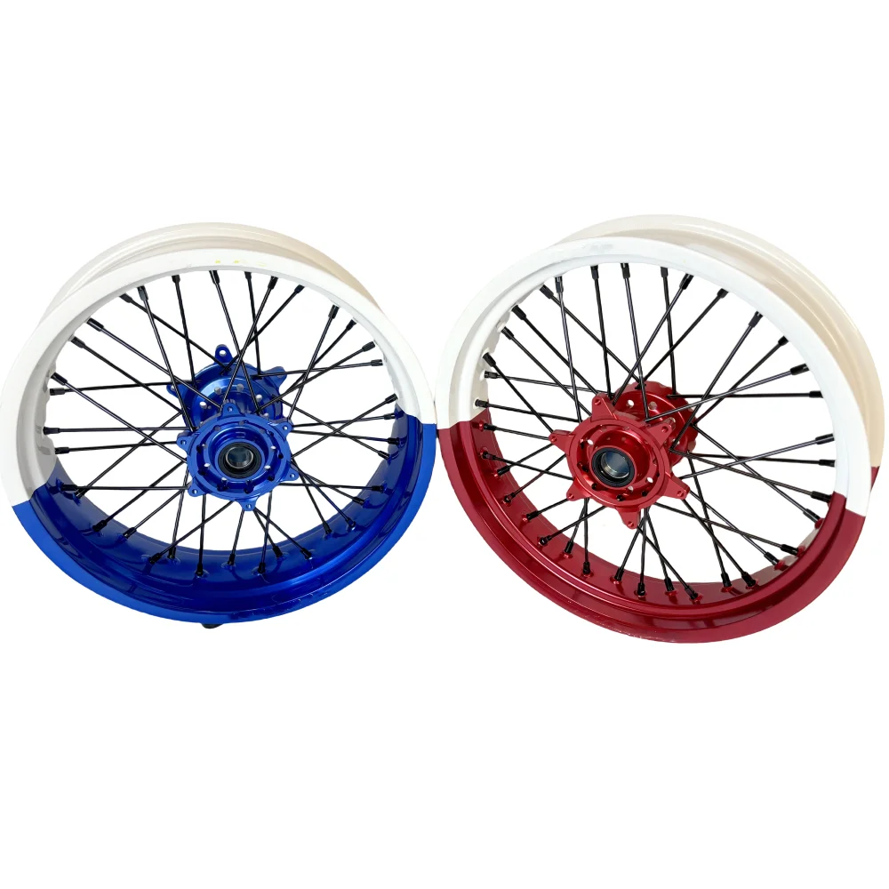 

17 Inch Supermoto Wheels With Bicolor Rims Of Exc 250/450