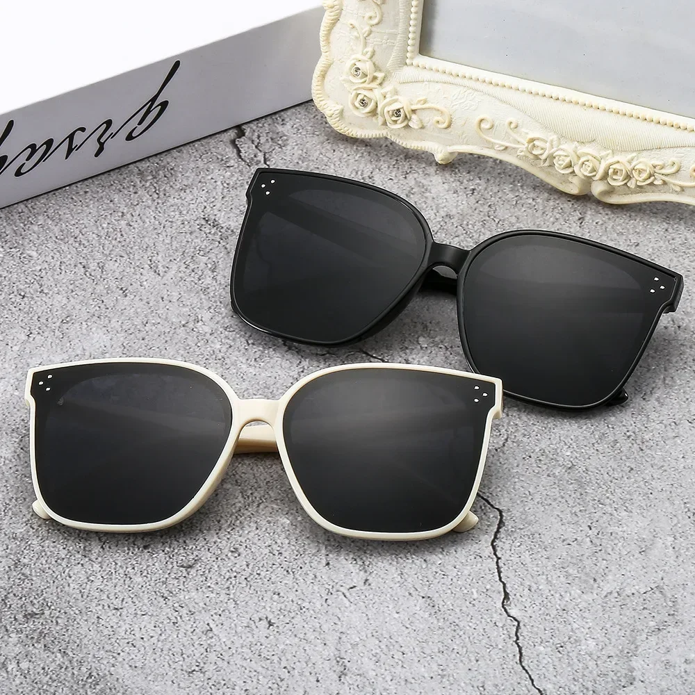 

Fashion Korean Personality Ins Trend Black Square Frame UV400 Sunglasses for Unisex Street Sunglass Lovers