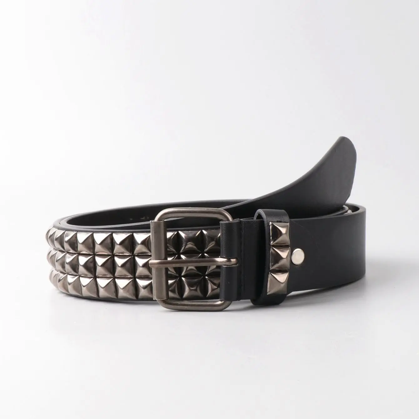 Fashion men\'s metal pin buckle PU riveted belt