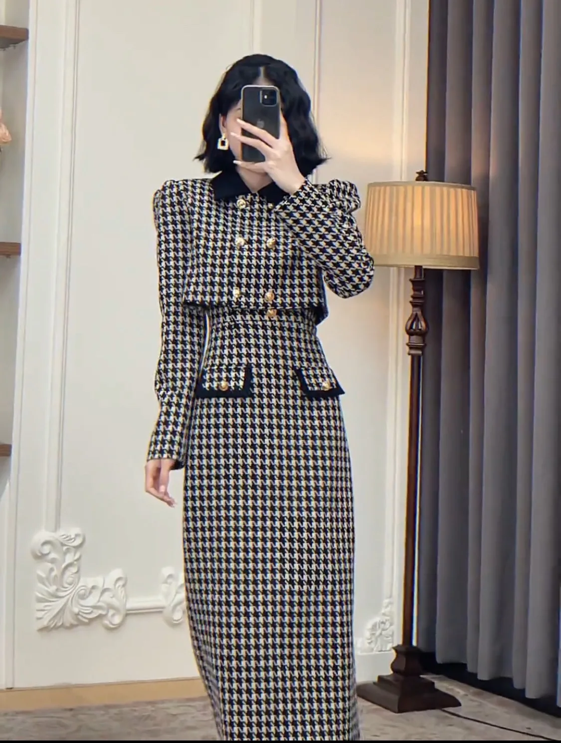 

Autumn/Winter New Fashionable Thousand Bird Grid Pattern Set Short Double breasted Coat+Strap Slimming Dress Two piece Sets