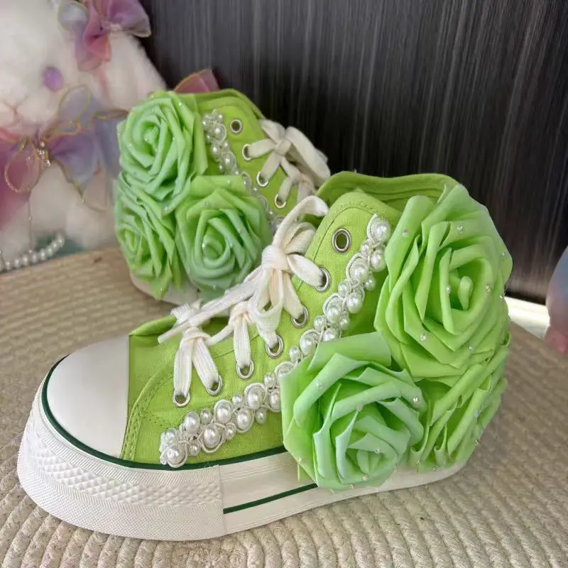 

Spring new beaded three-dimensional flowers fresh canvas shoes high top large size thick sole casual sports women's shoes 35-39