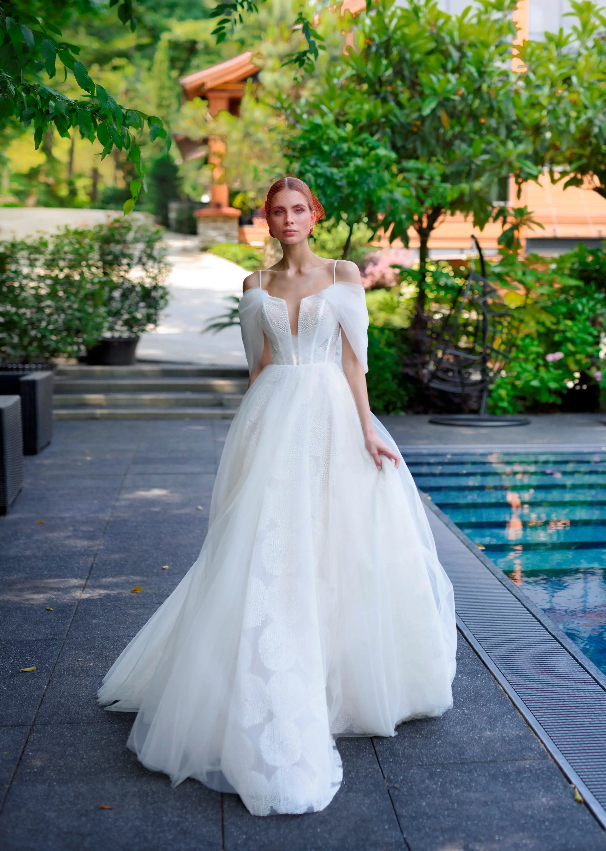 Vestido de novia moderno de corte en A, vestidos de novia de encaje con tirantes finos, longitud hasta el suelo, talla grande, color personalizado