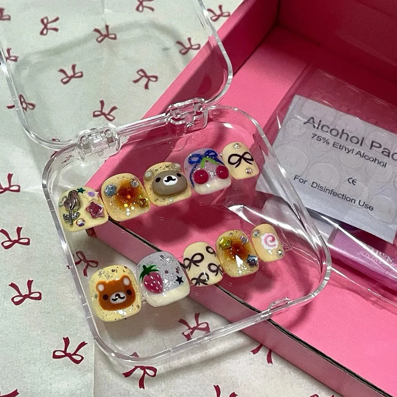 Kawaii Rilakkuma Cartoon Press-on Nails Fałszywe paznokcie Cat Eye Ręcznie robione naszywki do manicure Zdejmowany zestaw Słodkie dziewczyny Prezent urodzinowy