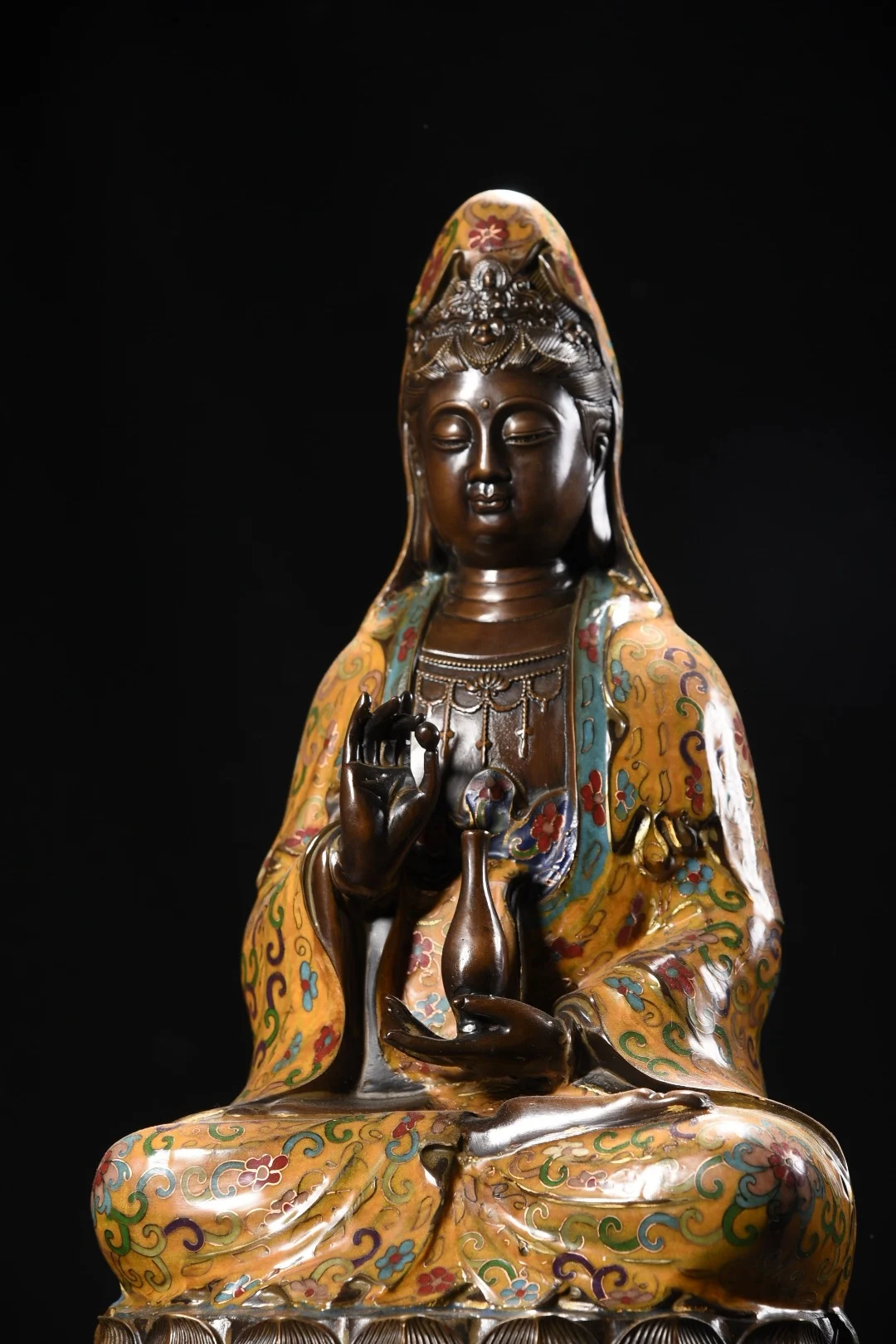 

20"Tibetan Temple Collection Old Bronze Cloisonne Enamel Flower Texture Guanyin Bodhisattva Sitting Buddha Worship Hall