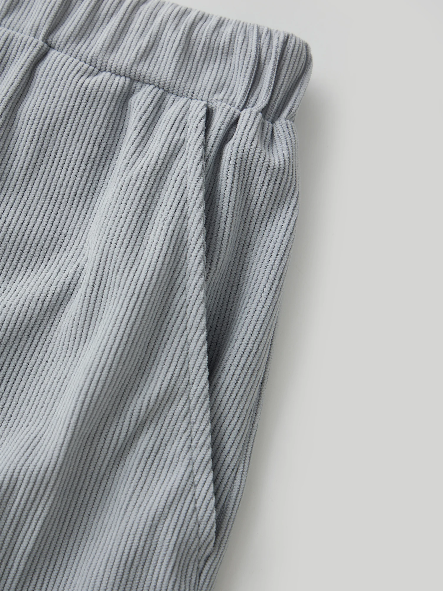 Men s Lightweight Cargo Shorts with Adjustable Drawstring and Multiple Pockets for Outdoor Activities in Fall Winter