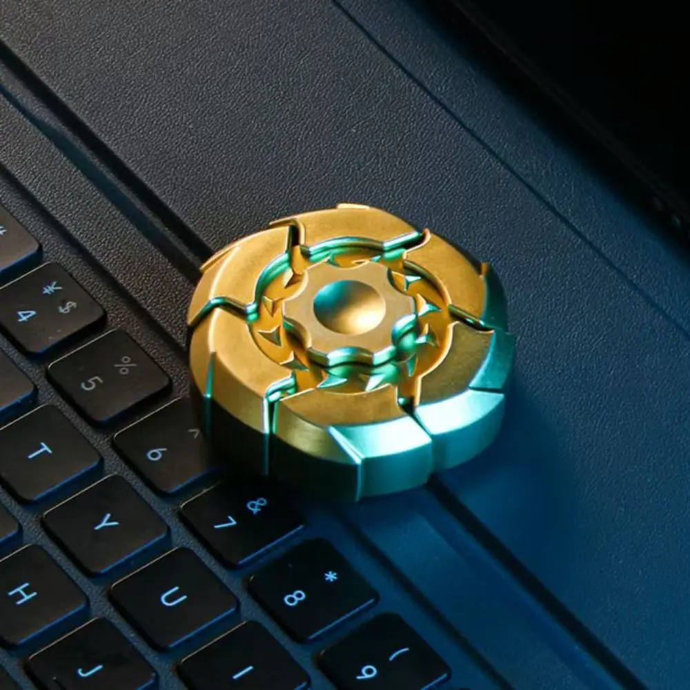 Fidget Spinner lumineux, conception de rotateur, roulement silencieux, pignon du bout des doigts 360 °   Jouet gyroscopique rotatif