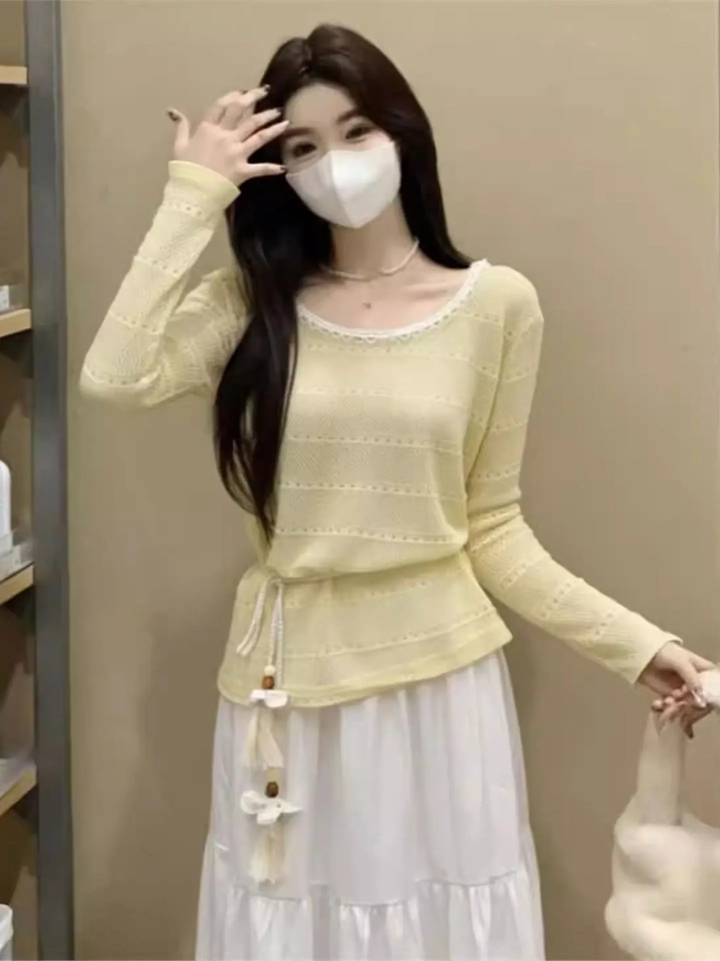 

Light Yellow Knitted Long Sve Hollow out T-irt Women's Spring Early plus Size Beaded Waist-Cinching Casual Sle Top