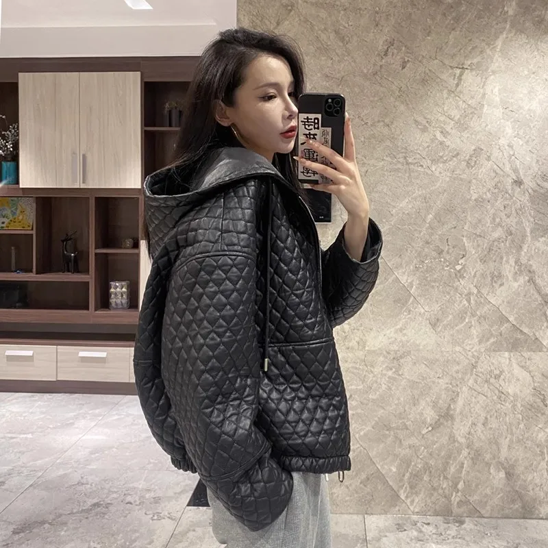 2024 Cool and elegant genuine leather jacket for women's three-dimensional diamond grid small casual hooded sheepskin jacket