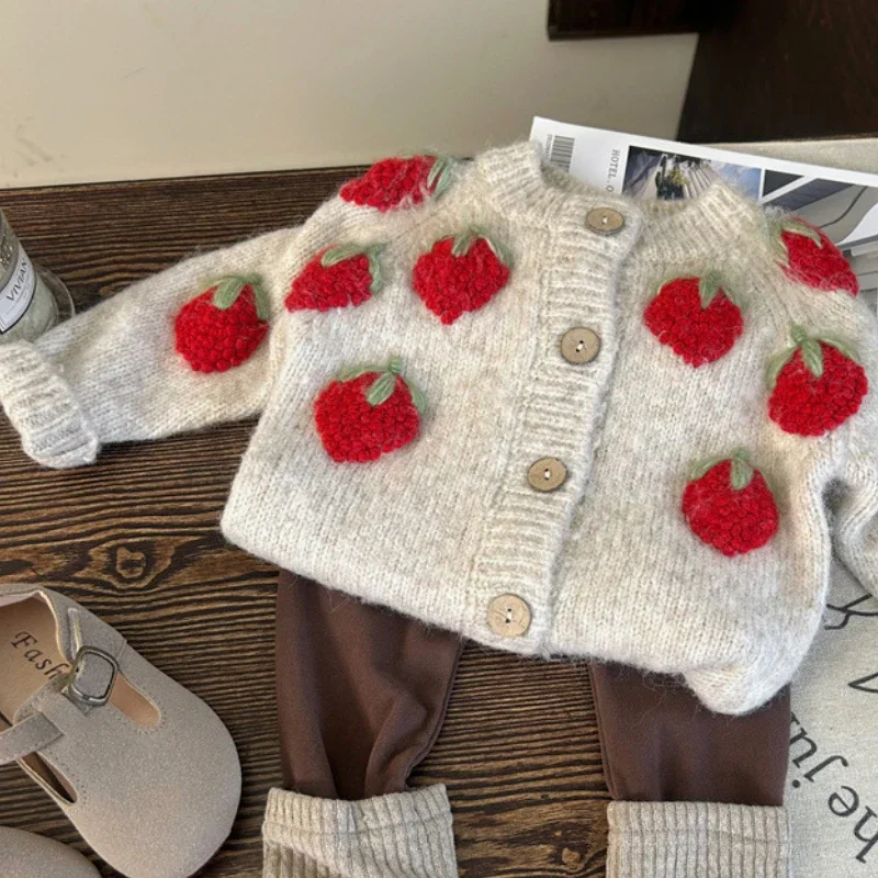 New Baby Handmade Embroidered Strawberry Cardigan Sweater for Girls Spring and Autumn Fashionable Sweater Children Warm Cardigan