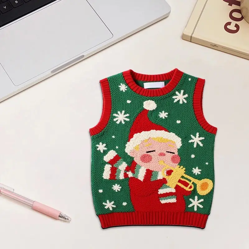 Cute Christmas sweater pattern, irregular-shaped mouse pad, rubber material, anti-slip and easy to clean PC desktop accessories