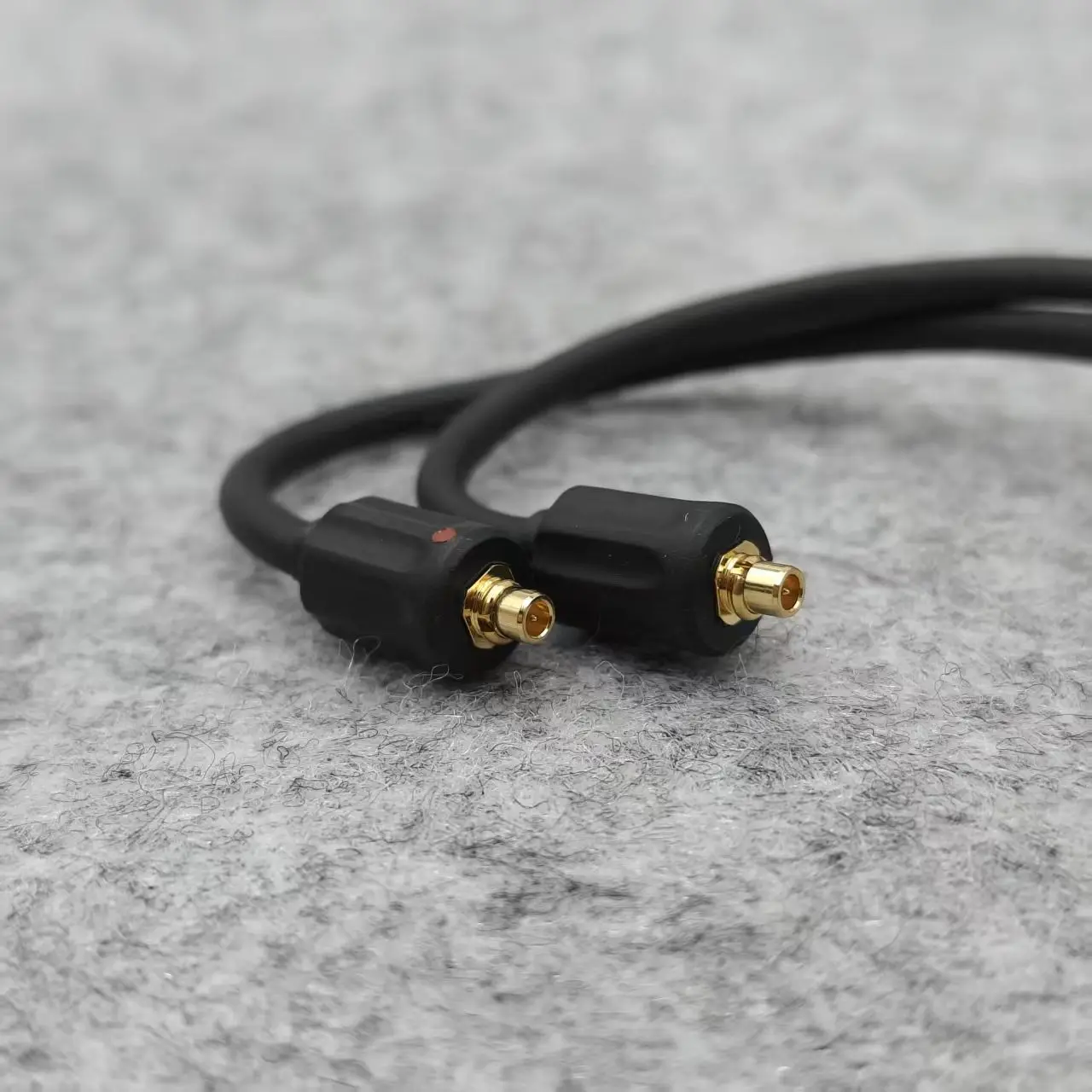 CRV80 MMCX Balanced Cable 3.5mm, With Mic & Remote, High‑Quality 70 Electro‑Sound IEM Upgrade Cable