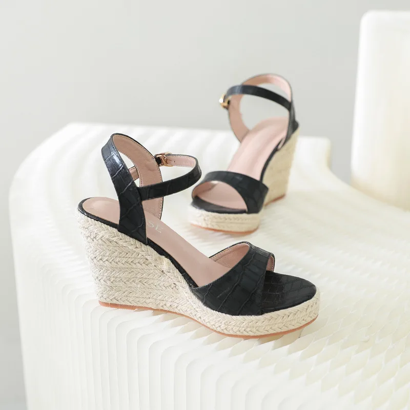 2024 Sandals Large Size High Heels Clogs Wedge Straw Shoes Women Suit Female Beige New Big High-heeled Thick Platform Handmade G