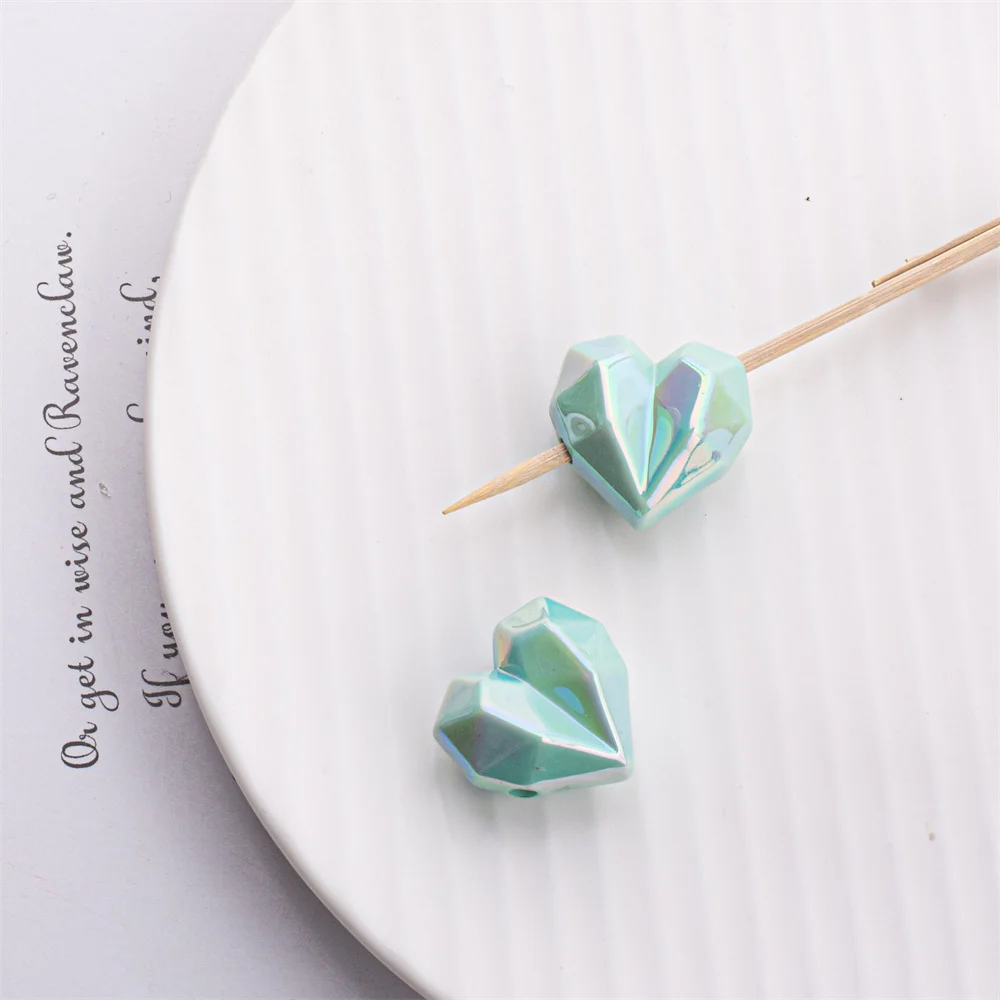 CH07  Plated High Quality Solid Color Diagonal Hole Acrylic Heart Cut Three-Dimensional DIY Mobile Phone Chain Bracelet Material