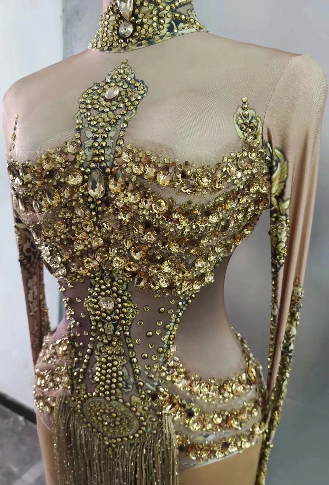 Vestido de baile folclórico con flecos dorados, cadena de cuerpo de diamantes de imitación, Rave, Carnaval, baile de graduación, cumpleaños, ropa de espectáculo de bailarina, atuendo Sexy